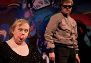 Alla ja Antero Eversti Co. -esityksessä. (c) Mitro Härkönen