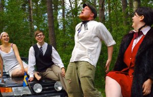 Konepellillä meikä ja ihana Juha Heikkinen. Hurmaava Santtu Karvonen sekä kaikkeista paras Martina Myllylä. (c) Aino Ojanen